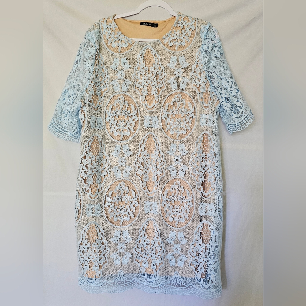 BOOHOO Ladies Lace Shift Overlay Dress in Blue and Cream Lining Sheath USA Sz 14